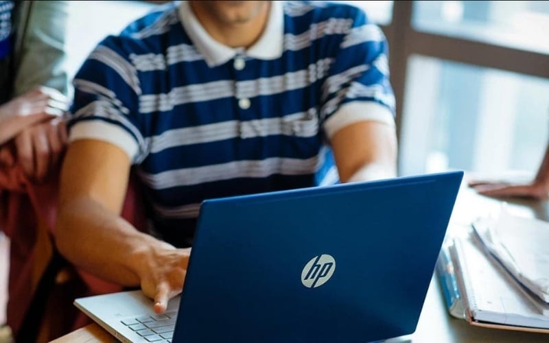 Khung thời lượng pin trung bình với laptop văn phòng phổ thông