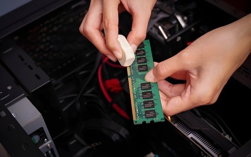 Vệ sinh và bảo quản RAM đúng cách giúp duy trì tuổi thọ của RAM
