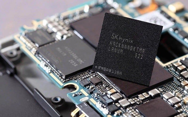 Samsung, SK Hynix và Micron là ba tập đoàn sản xuất chip hàng đầu