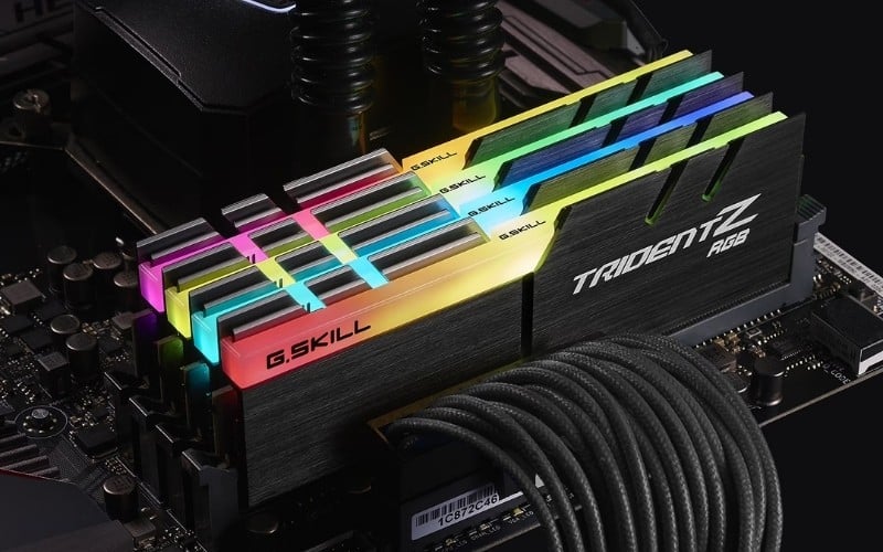 Không phải main có 4 khe RAM thì sẽ chạy được Quad Channel