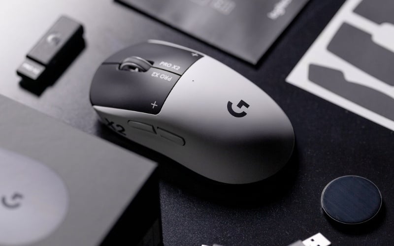 Logitech Pro X2 Superstrike là mẫu chuột gaming không dây cao cấp