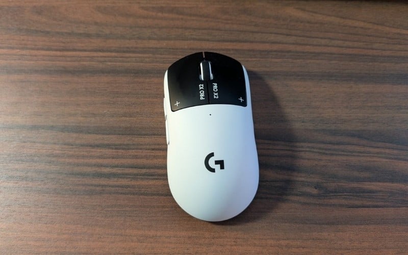 Thiết kế đối xứng phù hợp với đại đa số kích cỡ tay