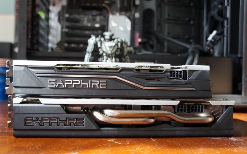 Đảm bảo card không bị cong vênh, móp méo, các chân cắm còn nguyên