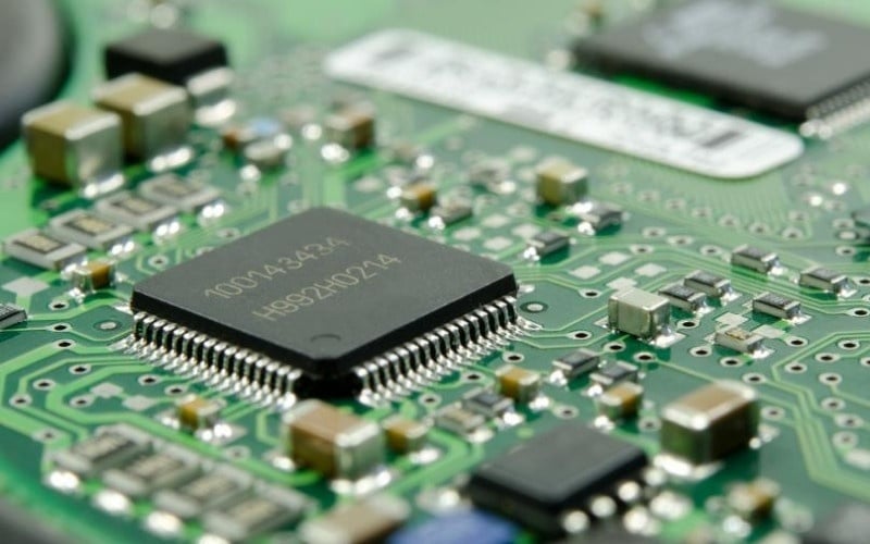 Các nhà sản xuất sử dụng SRAM để tạo ra các tầng bộ nhớ đệm Cache