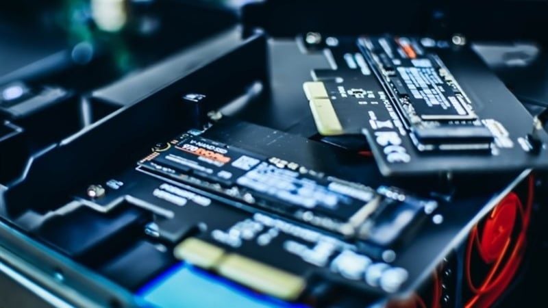 Có thể dùng nhiều SSD cùng lúc để tăng tốc độ