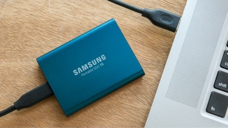 Copy thủ công toàn bộ file quan trọng sang thiết bị mới