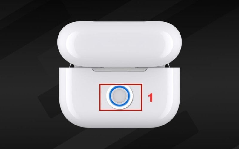 Nhấn giữ nút nguồn hoặc nút Bluetooth từ 3 - 5 giây cho đến khi đèn LED nhấp nháy liên tục