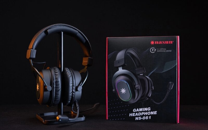 Ưu tiên các mẫu tai nghe sử dụng cổng kết nối USB hoặc kết nối không dây