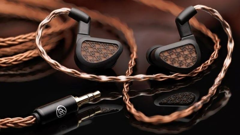 In-ear phù hợp game thủ và môi trường ồn