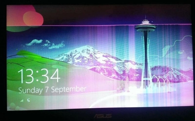 Sọc màn hình biểu hiện qua các đường kẻ chỉ ngang hoặc dọc cố định trên vùng hiển thị