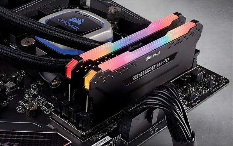 RAM là bộ nhớ tạm thời của máy tính