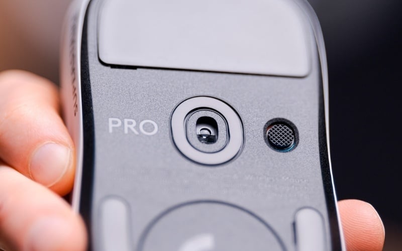 Cảm biến xịn sẽ giúp hạn chế nhiễu tín hiệu khi bạn lia chuột ở tốc độ cao