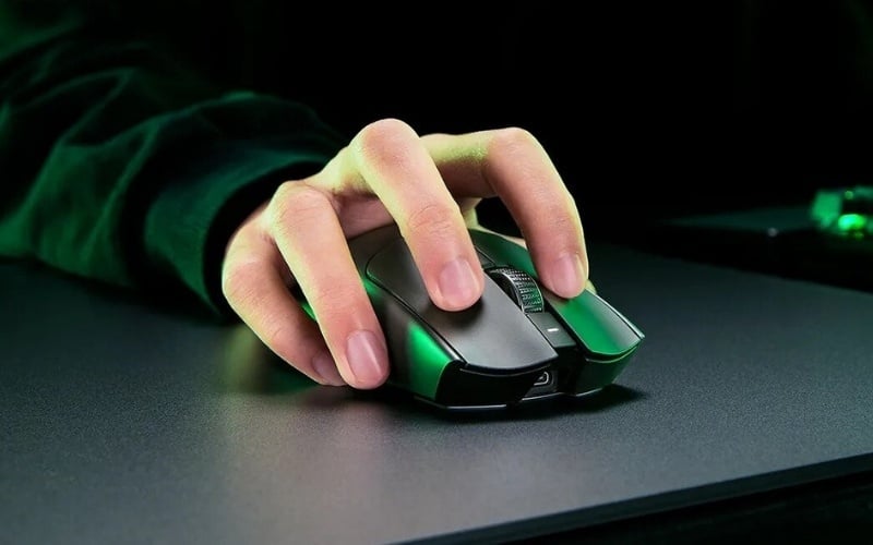 Kết nối qua receiver 2.4GHz hiện tại mang lại độ trễ gần bằng không