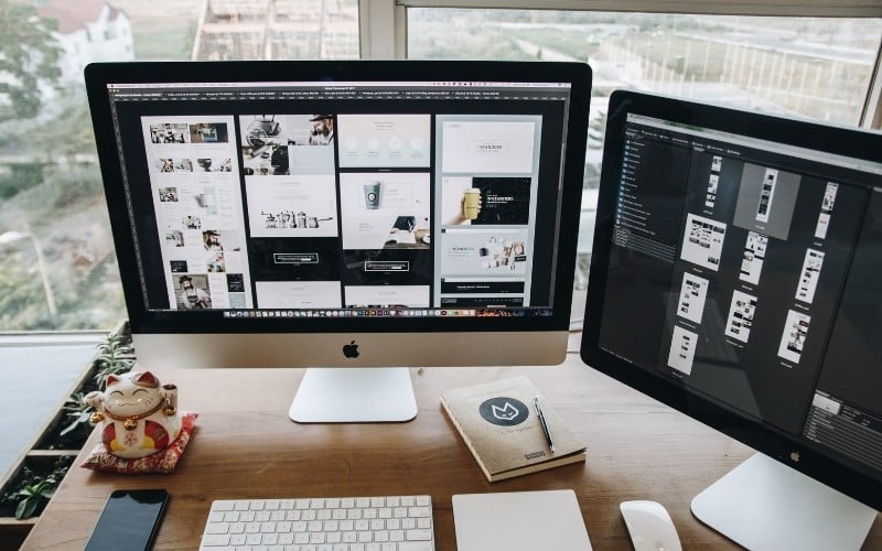 Tránh đặt màn hình ở nơi có ánh nắng trực tiếp hoặc gần nguồn nhiệt