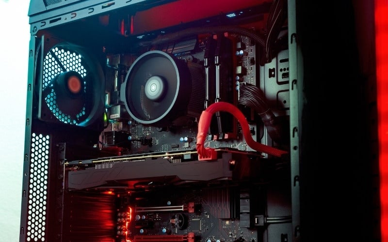 Dung lượng tối thiểu 16GB