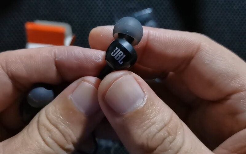 Tai nghe in-ear JBL C150SI