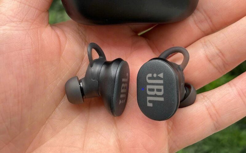 Tai nghe JBL Endurance Race