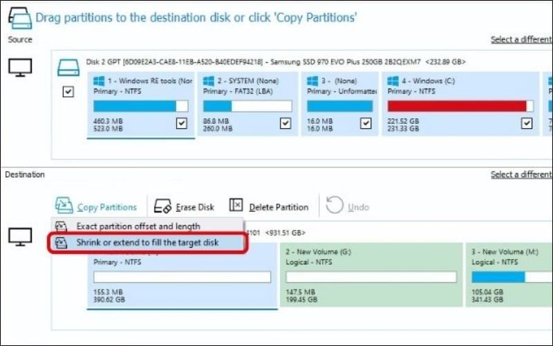 Chọn Shrink or extend to fill the target disk bên dưới ổ đích