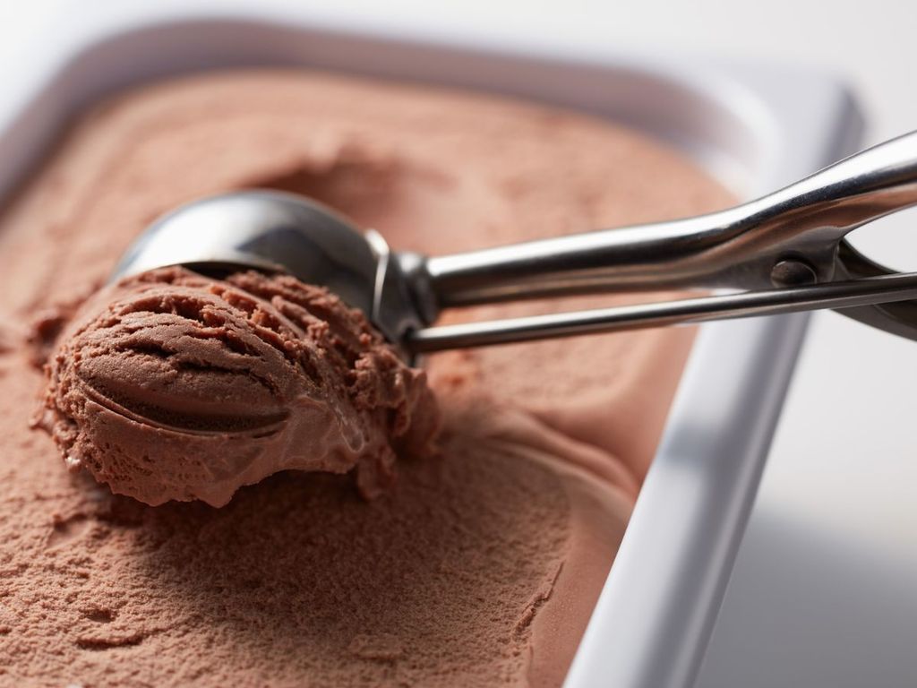 Cách Làm Kem Cứng Sô-cô-la Chuẩn Tiệm Kem Ý - Công Thức Dành Cho Người Muốn Kinh Doanh