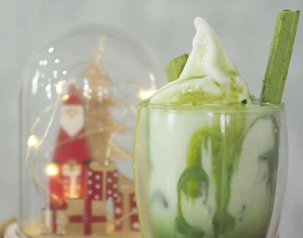 kem tươi với sinh tố