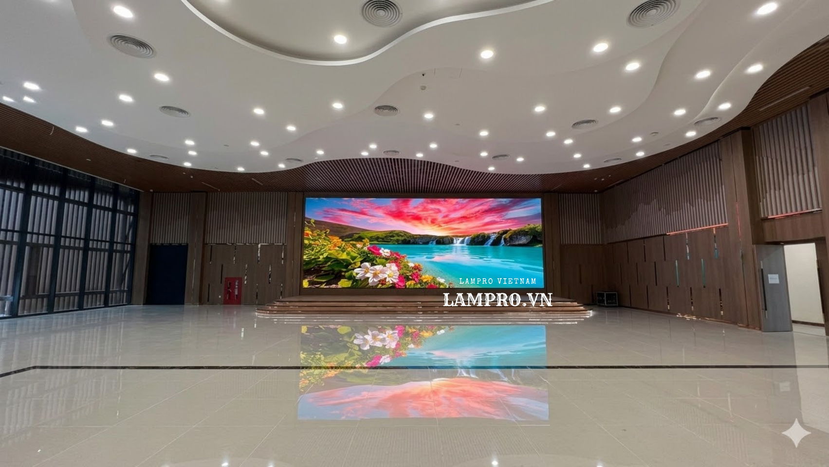 Màn hình LED Lampro tại Vinhomes Golden Gate Hạ Long