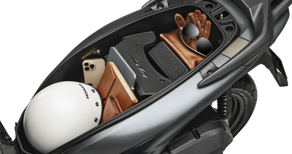 Honda SH 160i 2026 với cốp xe dung tích lớn