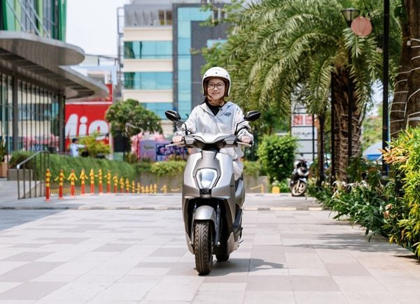 Honda ICON e vận hành thực tế trong đô thị đông đúc