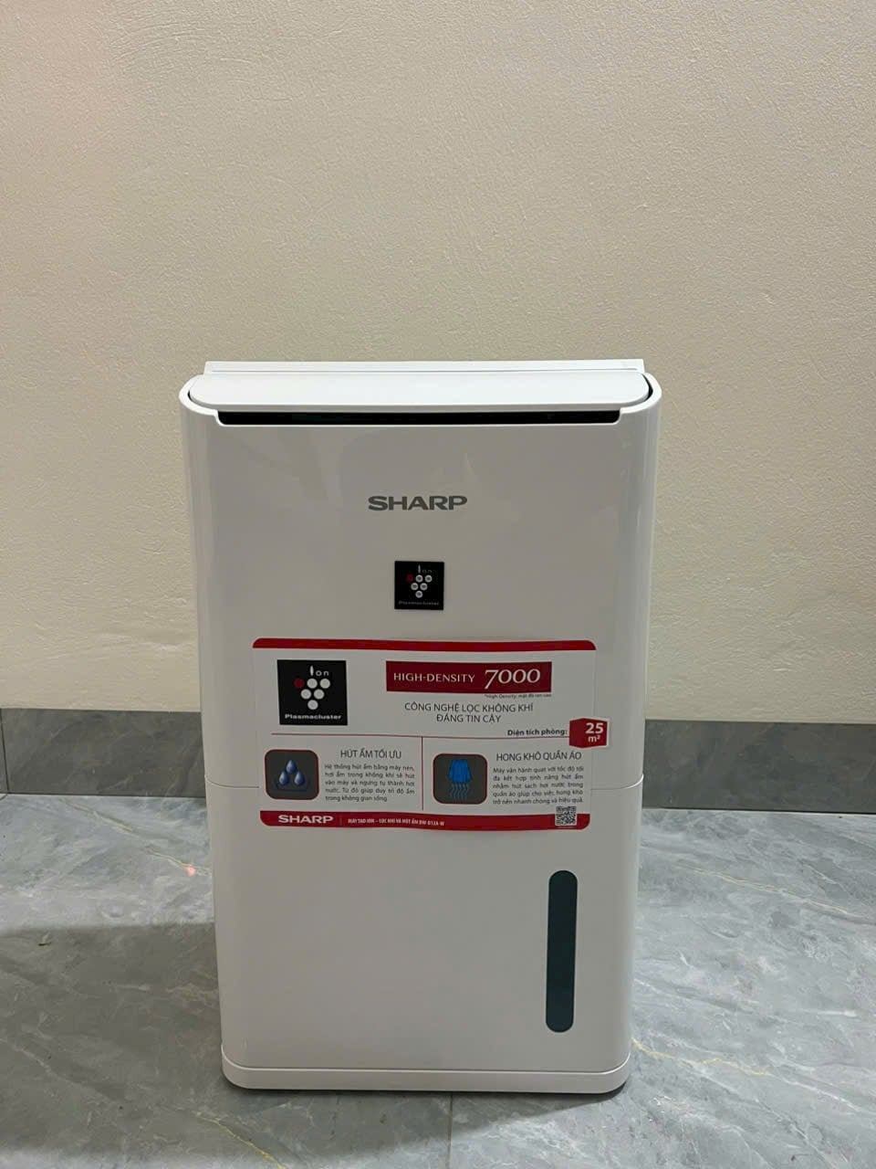 Đánh giá máy hút ẩm Sharp DW-D12A-W chi tiết