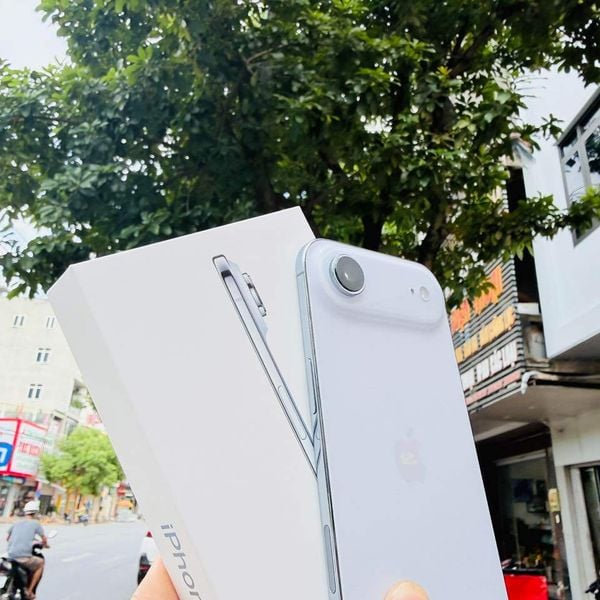 Camera đơn 48MP – Đơn giản nhưng vẫn “chất iPhone”