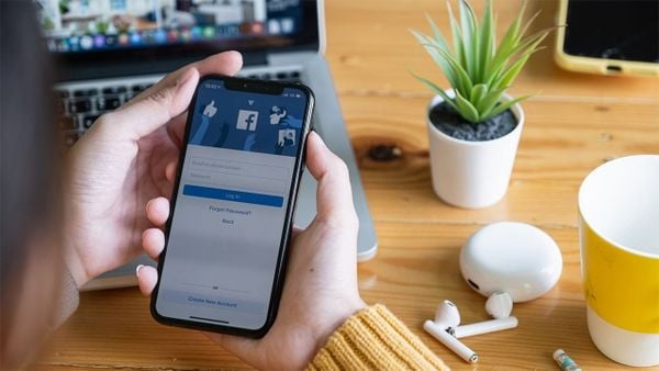 bình luận ẩn danh trên Facebook