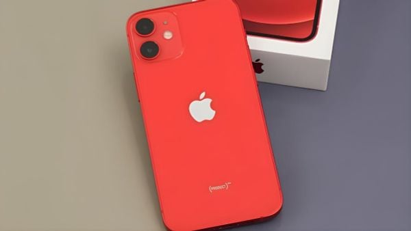 Các dòng iPhone Product Red