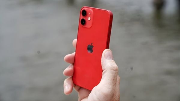 Các dòng iPhone Product Red