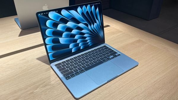 bàn phím macbook air m5
