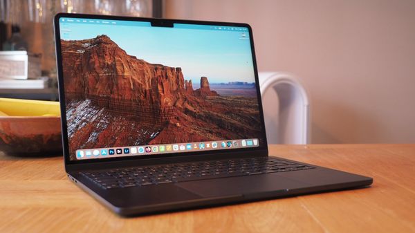 Macbook cho sinh viên năm 2026