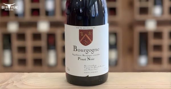 Rượu vang Pinot Noir