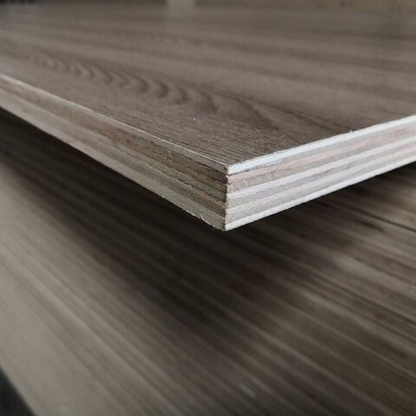 Đặc điểm của gỗ plywood laminate