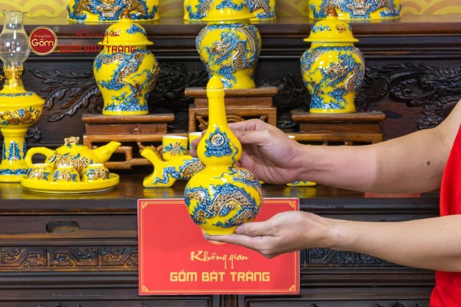 nam-ruou-men-vang-hoa-tiet-kim-long-chau-nhat