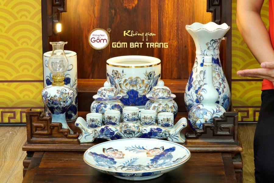 Bàn Thờ Thần Tài