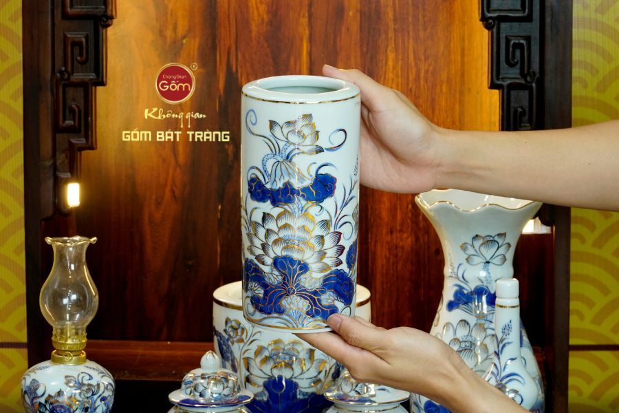 Ống Hương Men Lam Vẽ Vàng