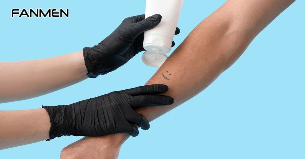 Chăm sóc hình xăm nửa tay nam đúng cách