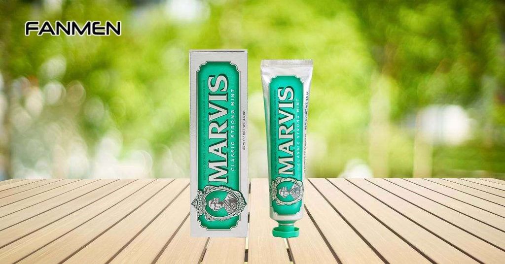 Kem đánh răng Marvis Classic Strong Mint