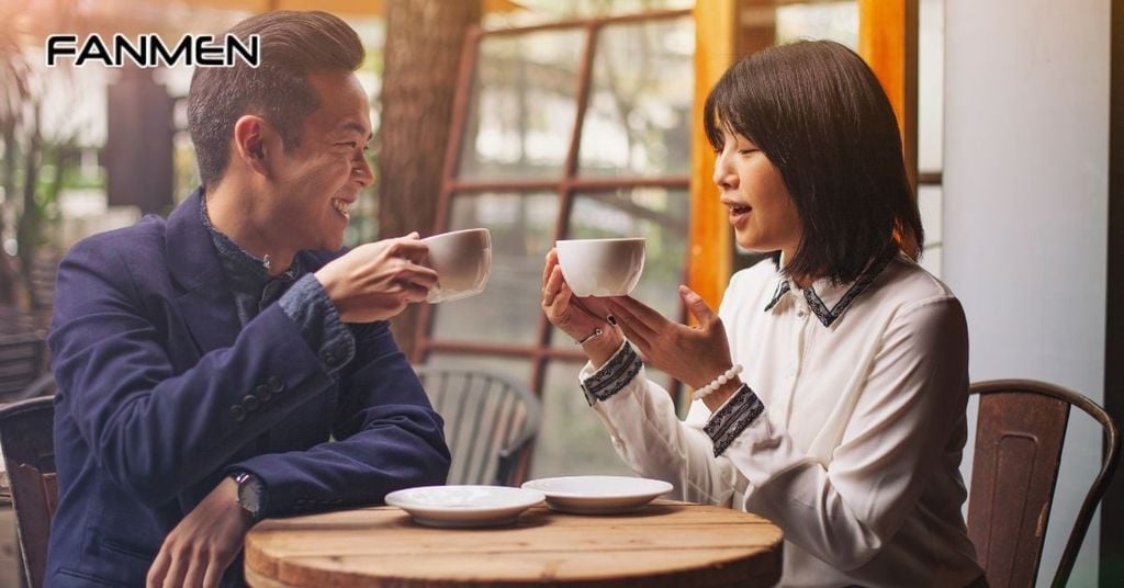 Lắng nghe, phản hồi và duy trì cuộc trò chuyện