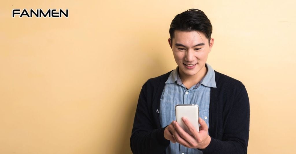 Tiếp cận nàng bằng cách nhắn tin