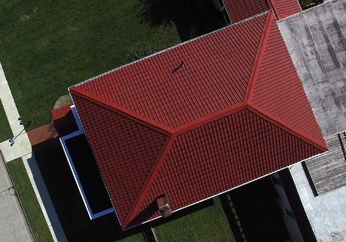 mái nhà Màu tôn đỏ đậm