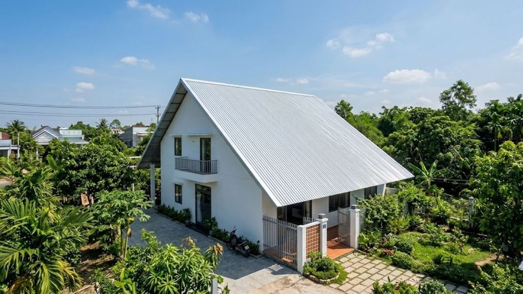 Mái Tôn Lạnh — Ưu Nhược Điểm & Khi Nào Phù Hợp