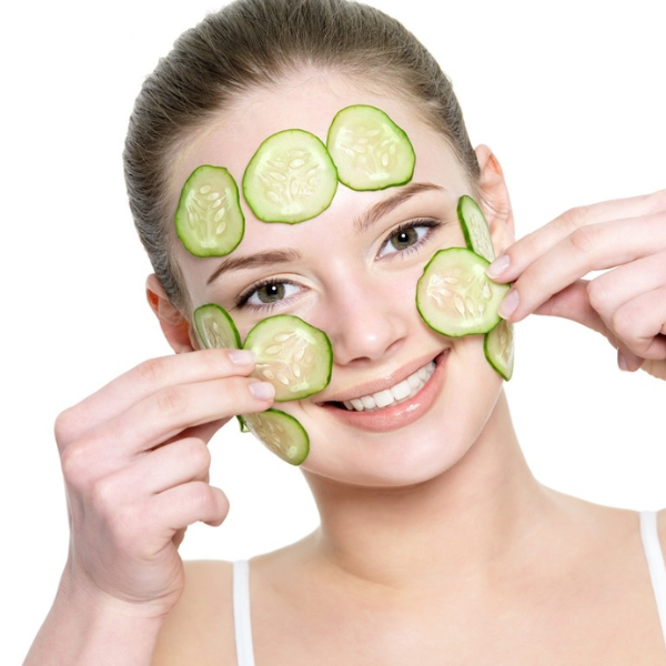dưỡng trắng da mặt tự nhiên bằng dưa leo