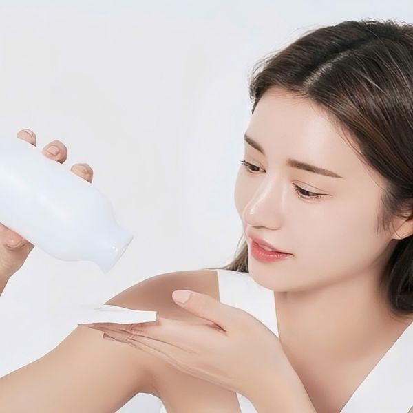 lựa chọn nước tẩy trang mắt môi mỏng nhẹ