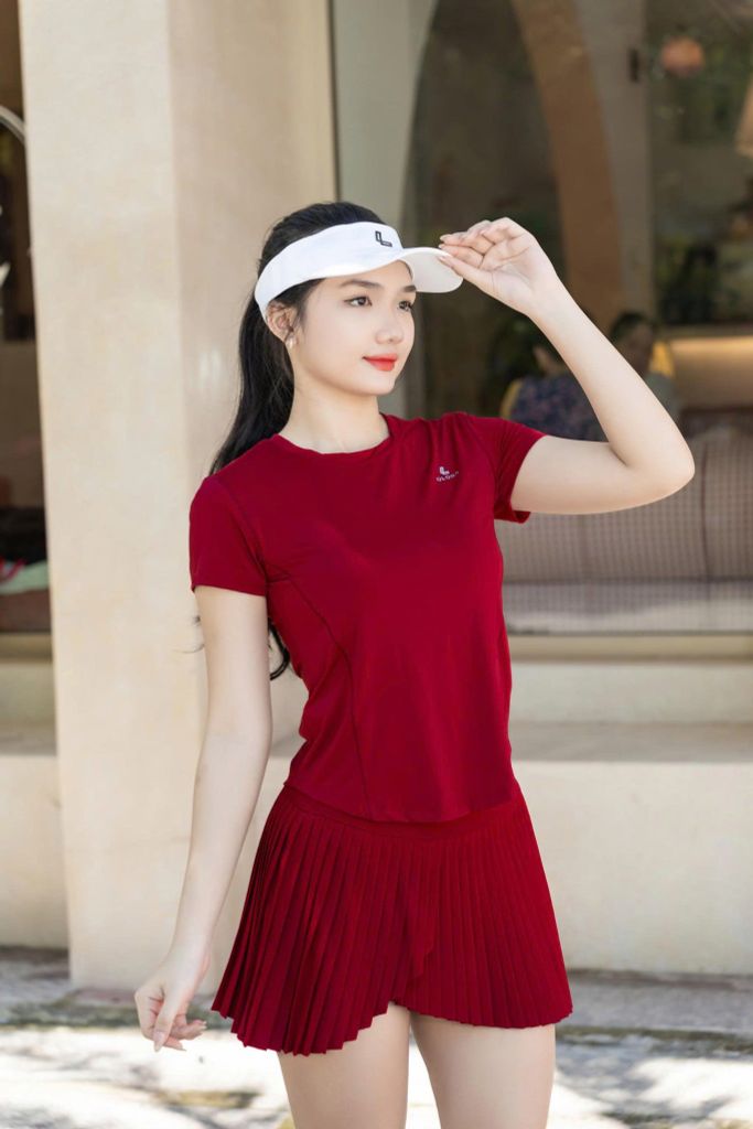 90% Phụ Nữ Hiểu Sai Về Chân Váy Thể Thao