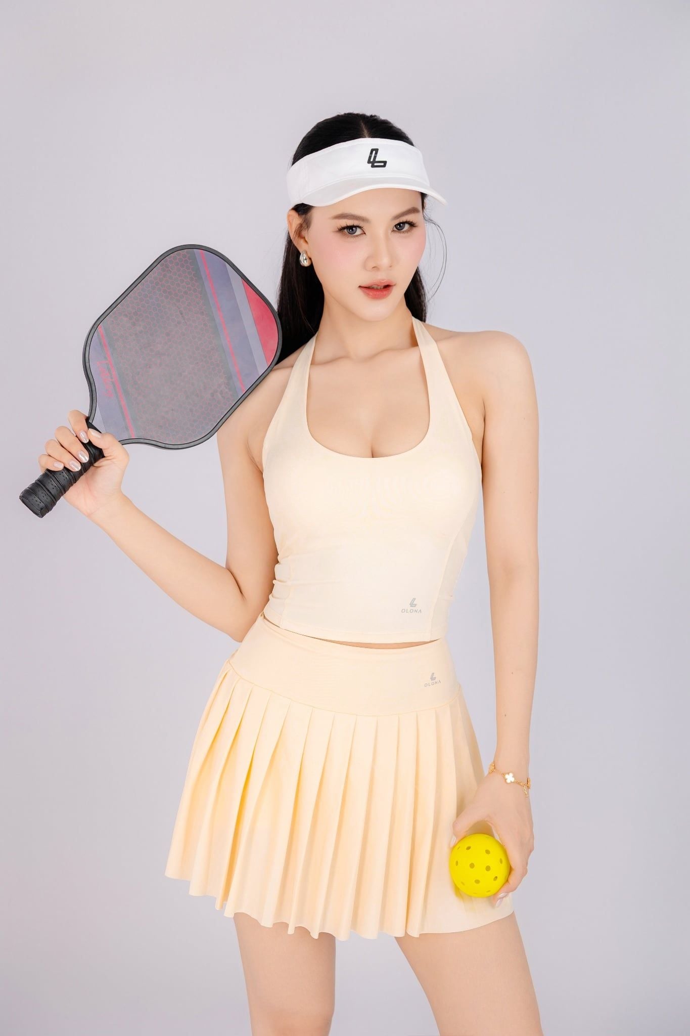 Áo Thể Thao Nữ: Chọn Thế Nào Để Vừa Thoải Mái Vừa Tôn Dáng?