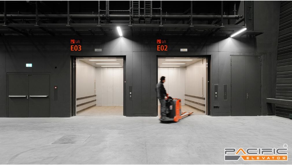 thang máy tải hàng tại khu công nghiệp